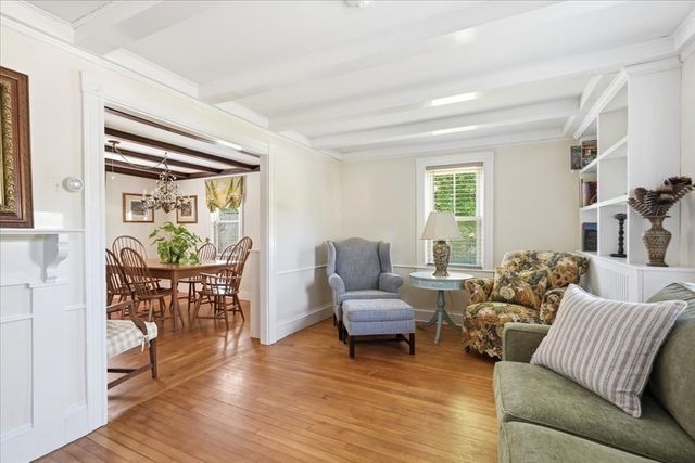 364 North Ave, Rockland, MA 02370
