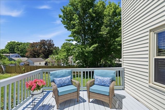 364 North Ave, Rockland, MA 02370