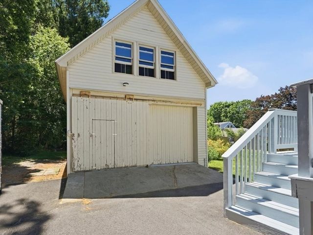 364 North Ave, Rockland, MA 02370