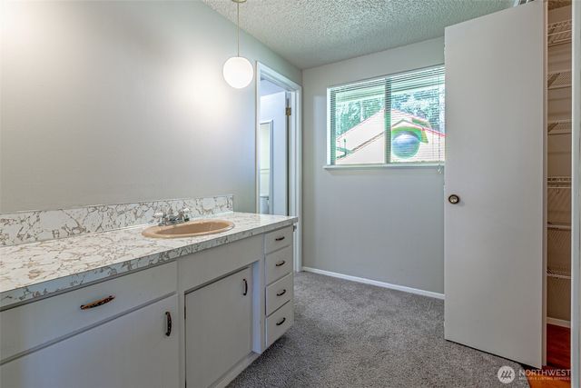 2524 70th Avenue SW, Tumwater, WA 98512