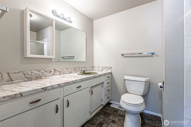 2524 70th Avenue SW, Tumwater, WA 98512