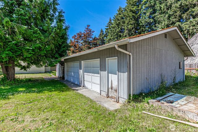2524 70th Avenue SW, Tumwater, WA 98512