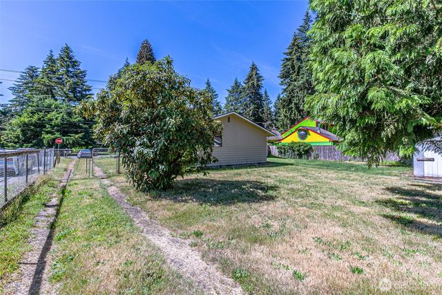 2524 70th Avenue SW, Tumwater, WA 98512