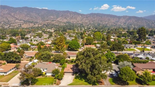 609 E Bennett Avenue, Glendora, CA 91741