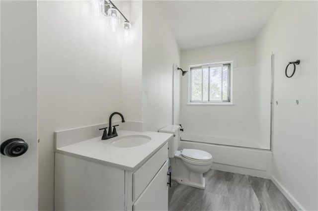 1511 Osage Trail, Independence, MO 64058