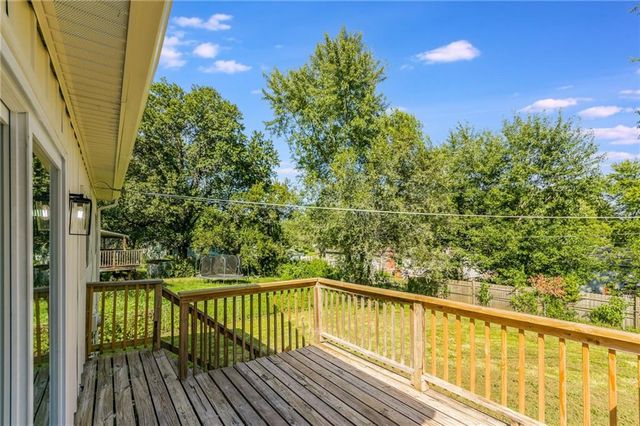 1511 Osage Trail, Independence, MO 64058