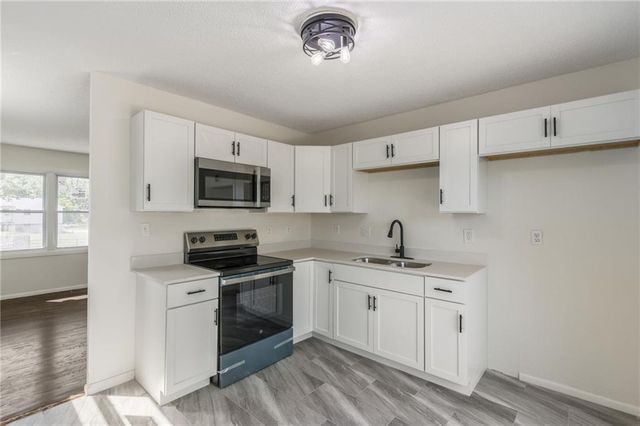 1511 Osage Trail, Independence, MO 64058