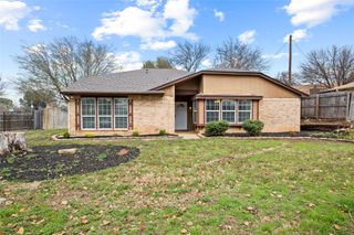 6415 High Country Trail, Arlington, TX 76016