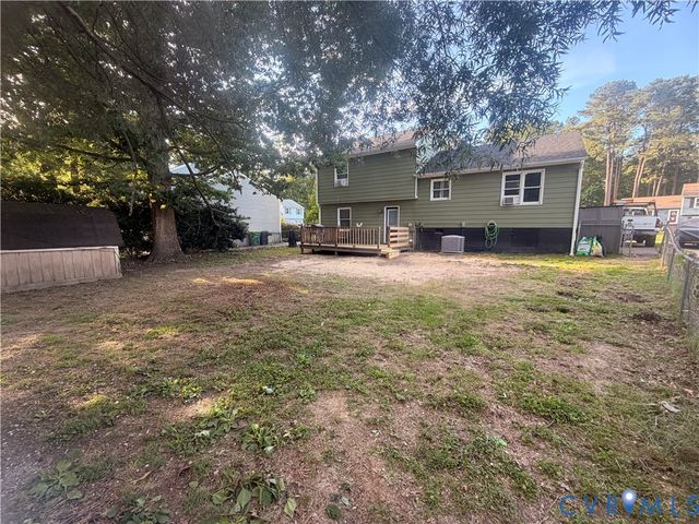 1614 Bexley Dr, Hopewell, VA 23860