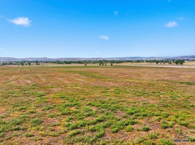 5430 N ELK VALE RD, Rapid City, SD 57701