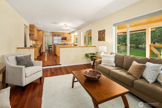 6731 244th Place NE, Redmond, WA 98053