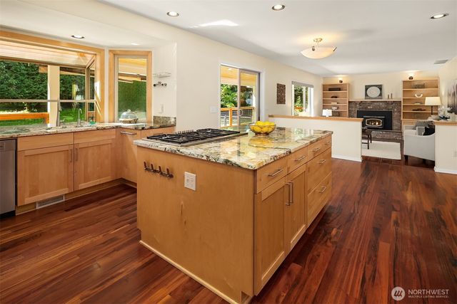 6731 244th Place NE, Redmond, WA 98053