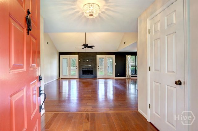 102 Phyllis Drive, Savannah, GA 31419