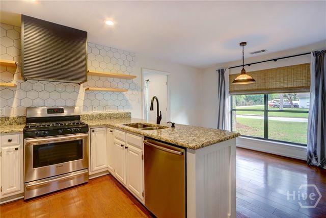 102 Phyllis Drive, Savannah, GA 31419