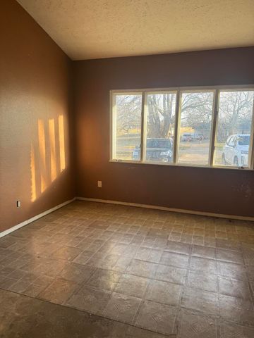 111 Maple Street, Exeter, MO 65647