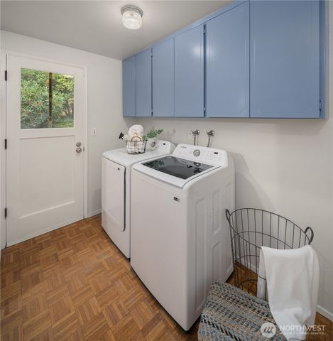 4301 72nd Avenue W, University Place, WA 98466