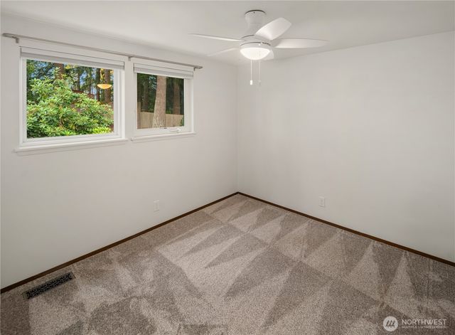 4301 72nd Avenue W, University Place, WA 98466