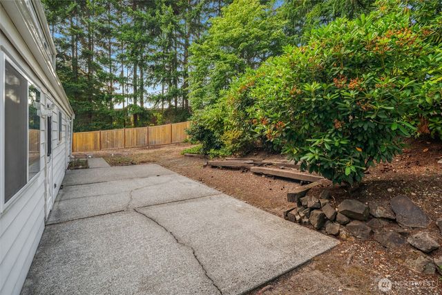 4301 72nd Avenue W, University Place, WA 98466