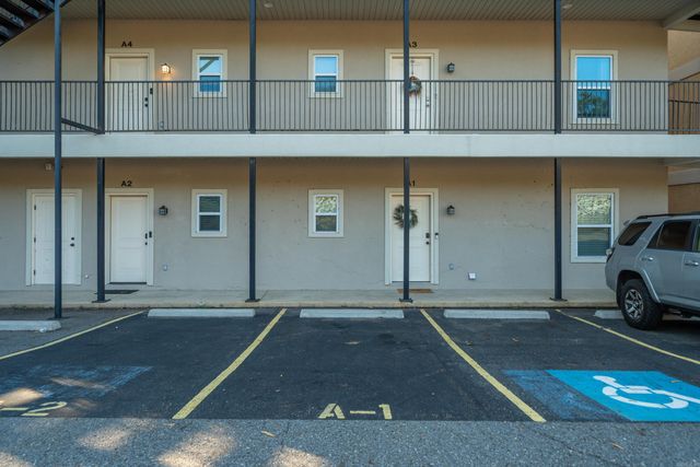 117 Lookout Pt Apt A1, Hot Springs, AR 71913