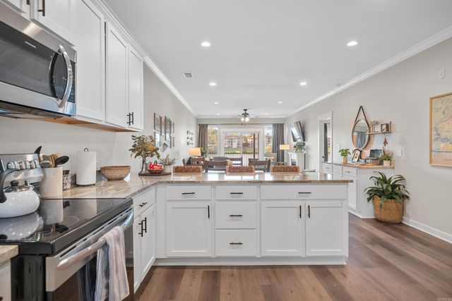 117 Lookout Pt Apt A1, Hot Springs, AR 71913