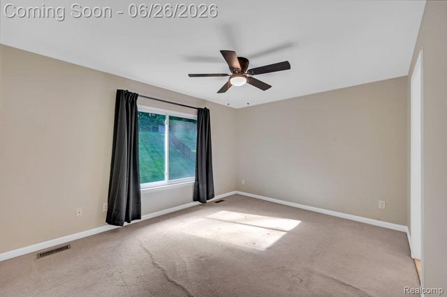 126 Eagle Ridge Road, Orion Charter Township, MI 48360