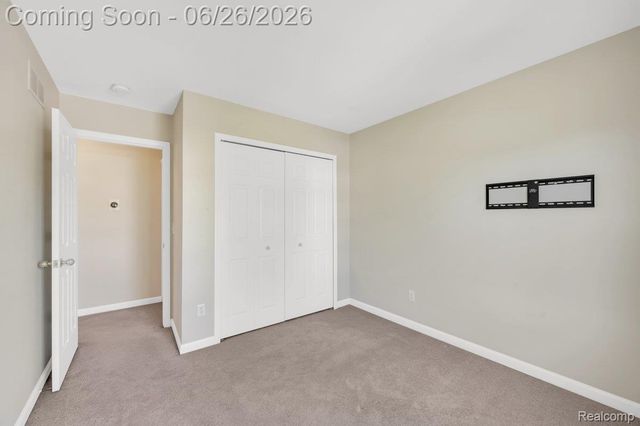 126 Eagle Ridge Road, Orion Charter Township, MI 48360