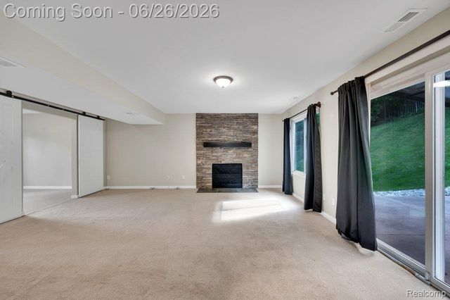 126 Eagle Ridge Road, Orion Charter Township, MI 48360