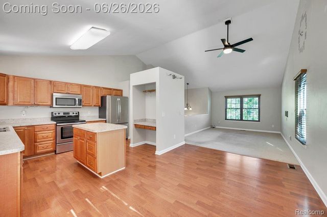 126 Eagle Ridge Road, Orion Charter Township, MI 48360