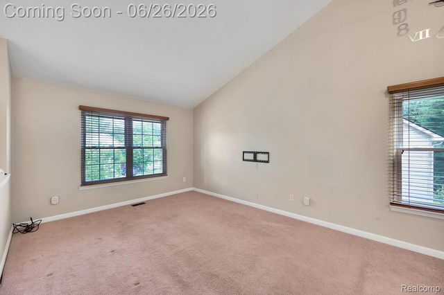 126 Eagle Ridge Road, Orion Charter Township, MI 48360