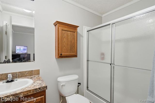 16031 Beech Daly Road, Taylor, MI 48180