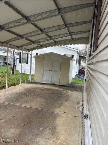 12 Maple, Olmsted Twp, OH 44138