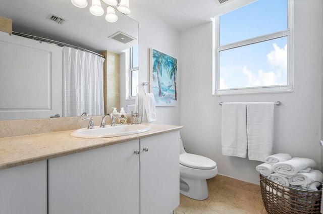 350 N FEDERAL Highway 405, Boynton Beach, FL 33435