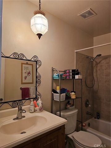 1711 Grismer Avenue 52, Burbank, CA 91504