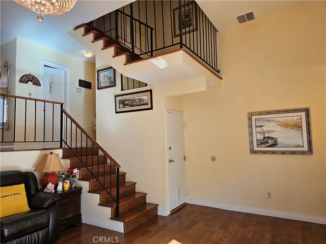 1711 Grismer Avenue 52, Burbank, CA 91504