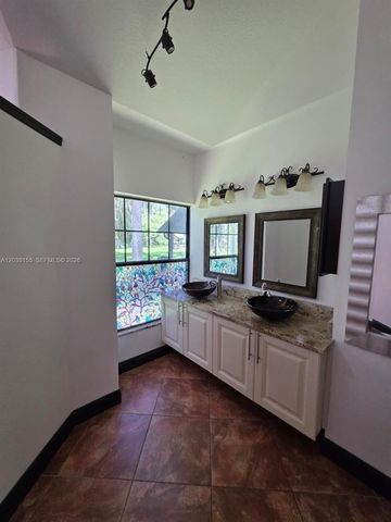 2261 Mariner CV, Kissimmee, FL 34746