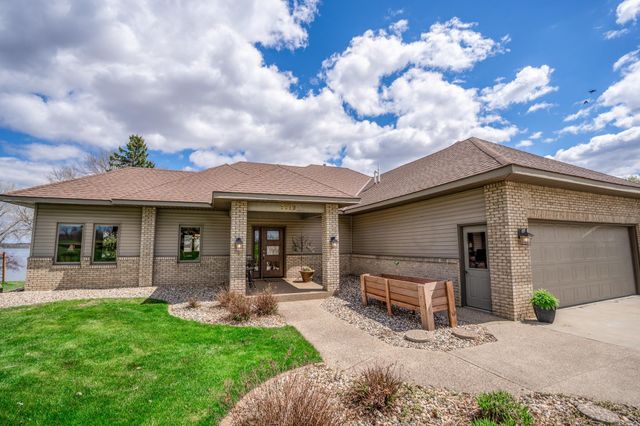 5979 24th Street NE, Willmar, MN 56201
