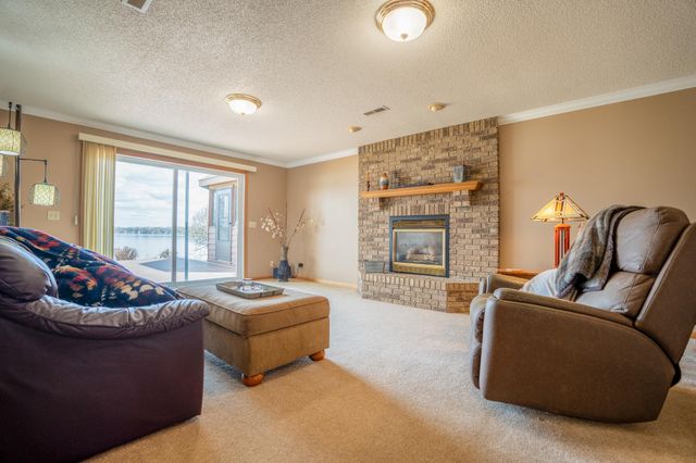 5979 24th Street NE, Willmar, MN 56201