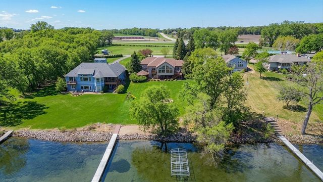 5979 24th Street NE, Willmar, MN 56201