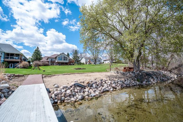 5979 24th Street NE, Willmar, MN 56201