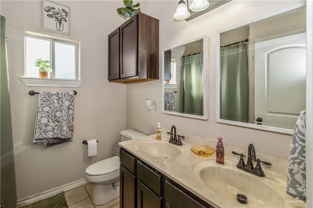 724 S Excalibur Street, Edinburg, TX 78539