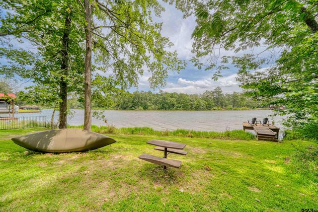 223 Triple S Drive, Mt Vernon, TX 75457