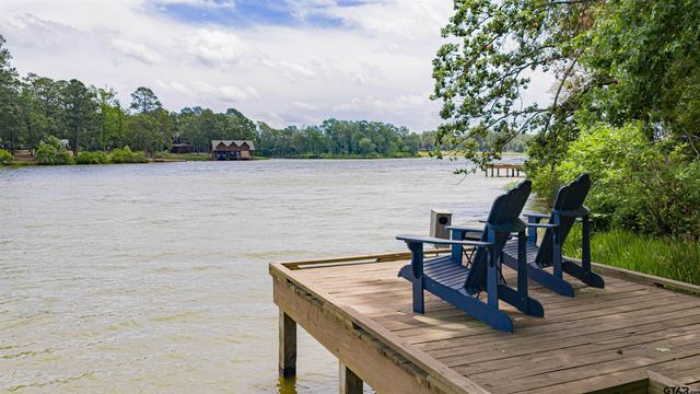 223 Triple S Drive, Mt Vernon, TX 75457