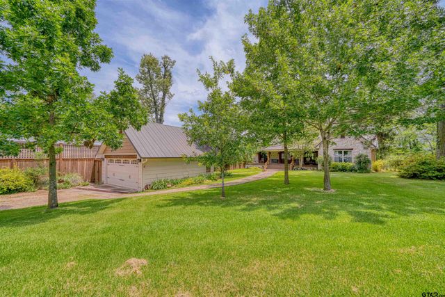 223 Triple S Drive, Mt Vernon, TX 75457