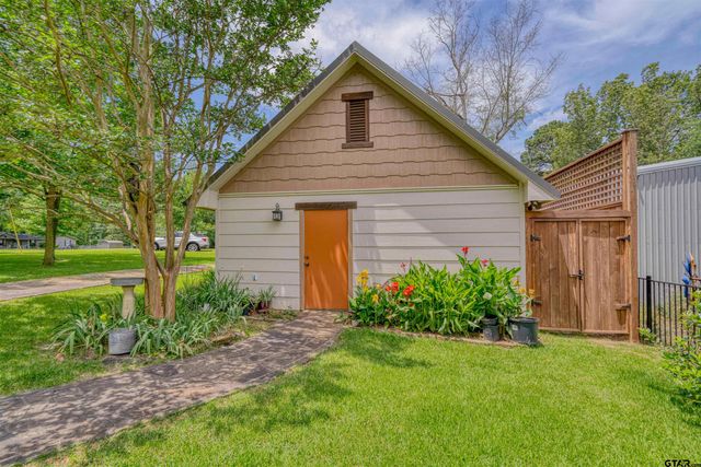 223 Triple S Drive, Mt Vernon, TX 75457