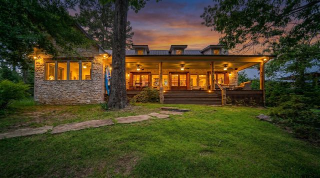 223 Triple S Drive, Mt Vernon, TX 75457