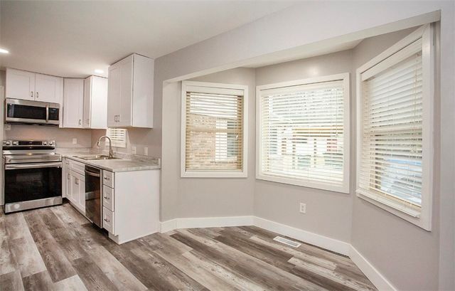 242 S Cumberland Avenue, Russellville, AR 72801