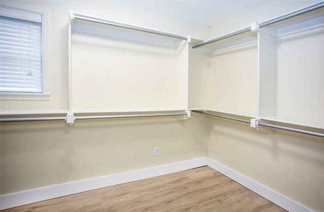 242 S Cumberland Avenue, Russellville, AR 72801