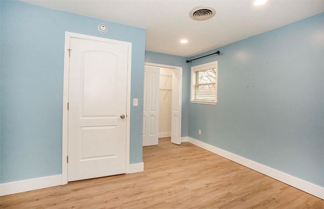 242 S Cumberland Avenue, Russellville, AR 72801