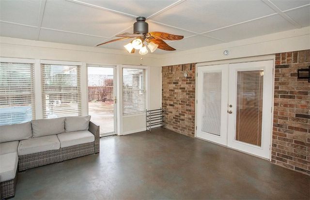 242 S Cumberland Avenue, Russellville, AR 72801