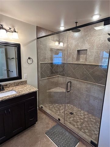 242 S Cumberland Avenue, Russellville, AR 72801